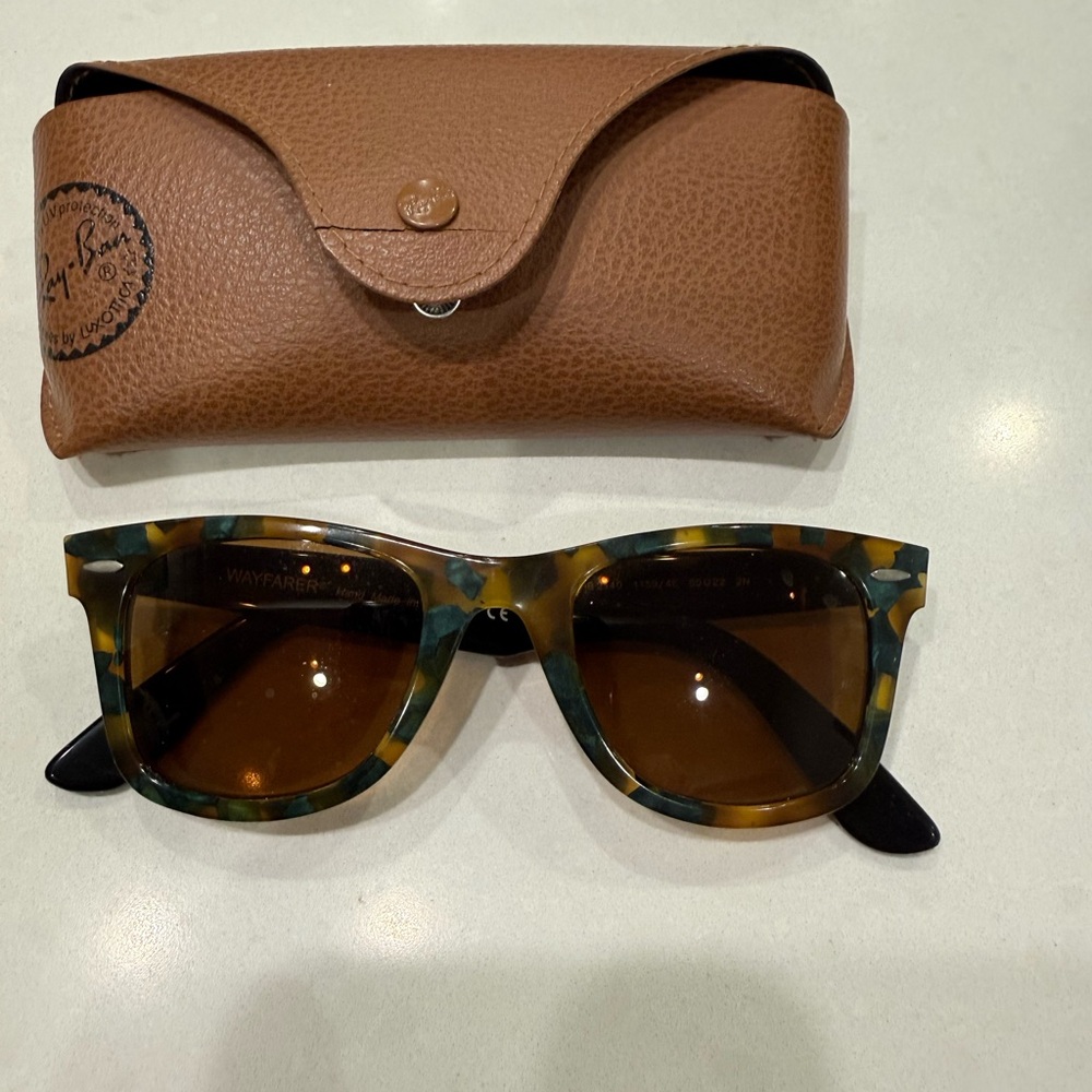 Ray-Ban Brown Leather Sunglasses Case with Snap Closure